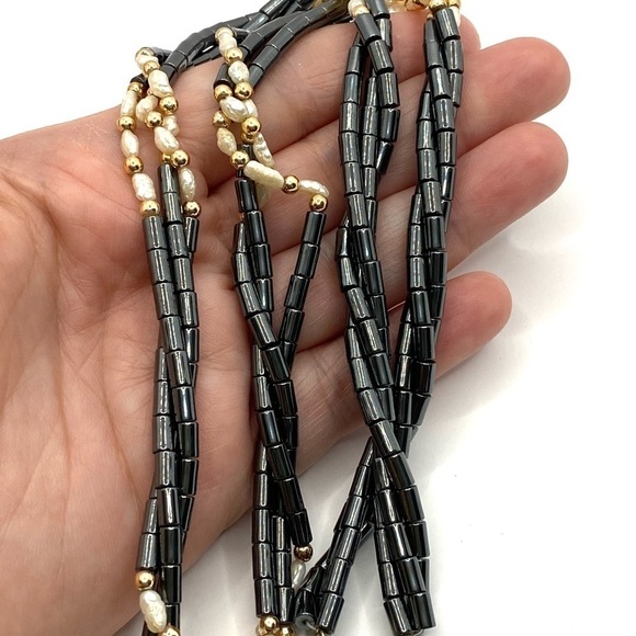 Necklace Hematite Beads & Freshwater Pearl 23” - Picture 6 of 7